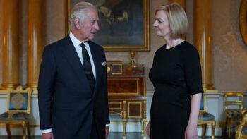 Confesión de Carlos III a Liz Truss: “El momento que estaba temiendo”