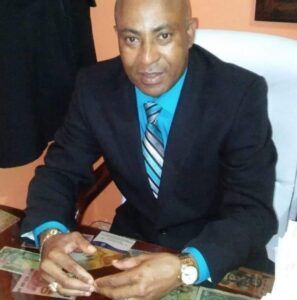 Asesinan abogado en un motel de la seis de noviembre