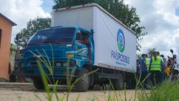 País Posible distribuye ayuda a afectados por huracán Fiona en La Altagracia