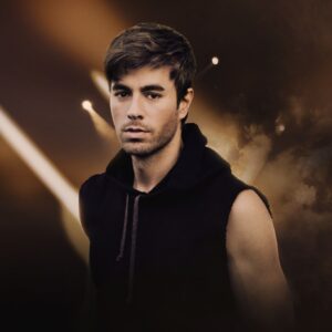 Enrique Iglesias le debe su carrera su  niñera