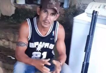 Hombre amenaza con hacer una matanza porque le robaron una chiva