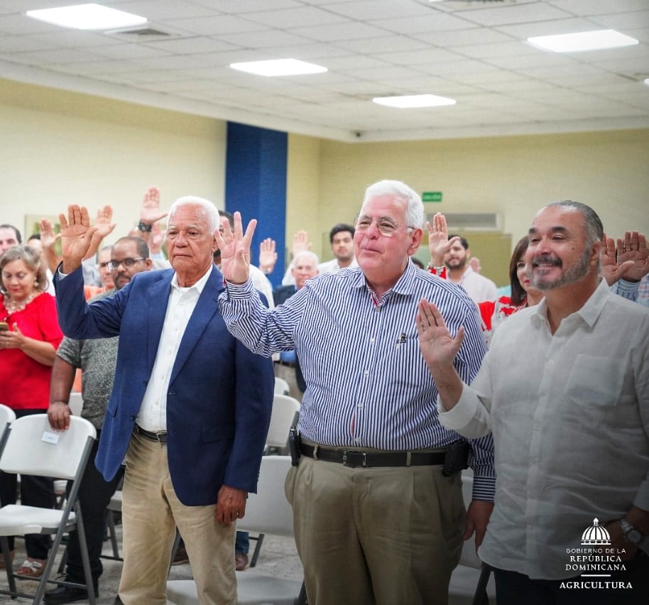 Ministro de Agricultura juramenta nuevos integrantes del Patronato Nacional de Ganaderos 
