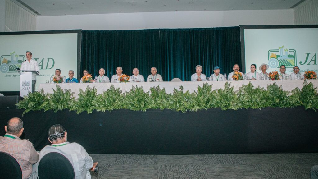 Presidente Luis Abinader reitera apoyo a productores nacionales para fortalecimiento sector agropecuario