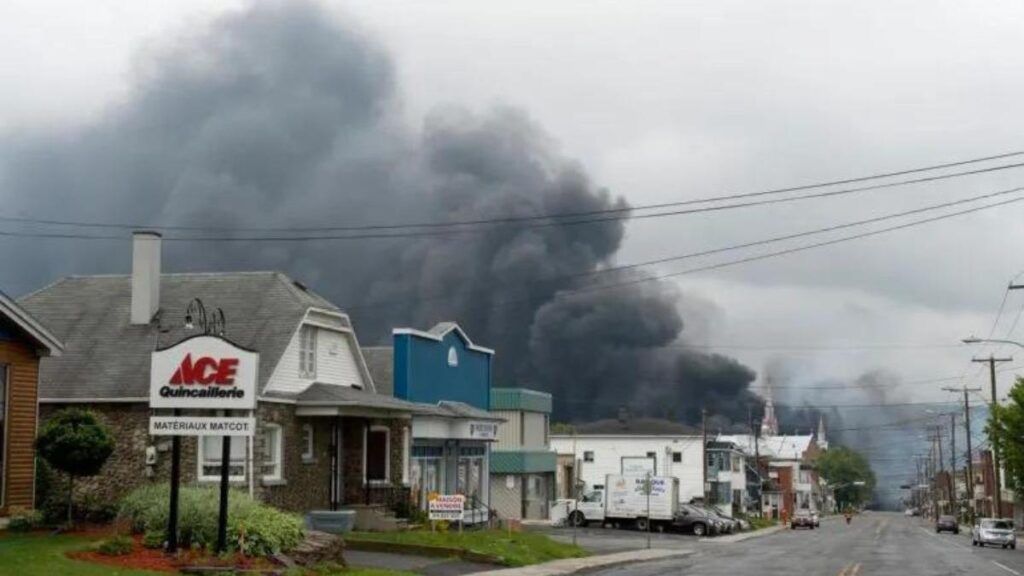 Ocho heridos tras explosión en refinería canadiense en Newfoundland