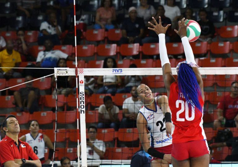 Reinas del Caribe Doblegan a Cuba en tres sets y van por oro este sábado ante EEUU