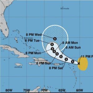 Puerto Rico se prepara para recibir una tormenta tropical este fin de semana