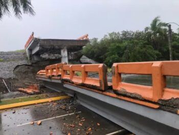 Diputado de La Vega dice solicitó reparación del puente el mes pasado