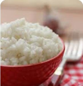 Casi mata a un compañero de trabajo por un chin de arroz