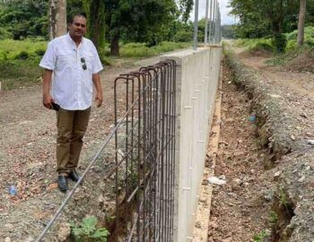Senador de Dajabón denuncia Gobierno miente con relación al muro en la frontera