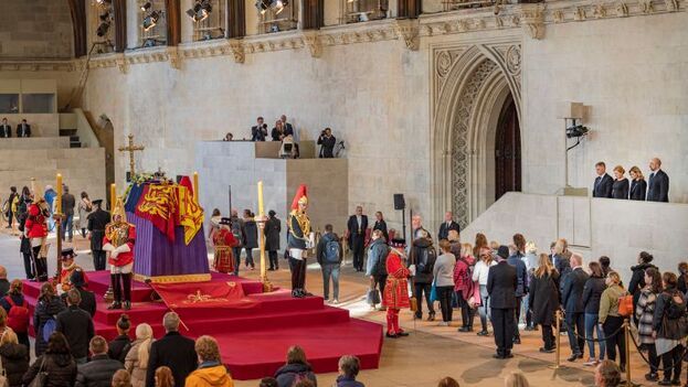 Majestuoso funeral de Estado homenajea a Isabel II en Londres