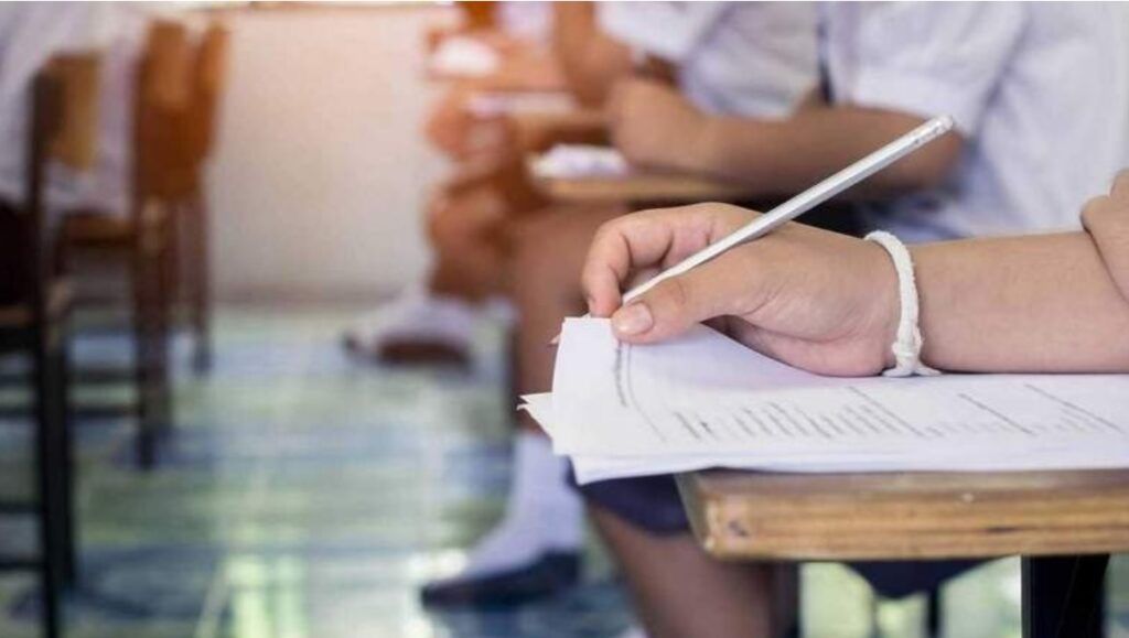 Profesor mata estudiante por cometer un error ortográfico