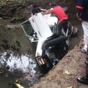 Ambulancia del 911 sufre accidente en  Salcedo