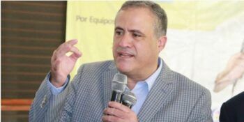 Hermano de Domínguez Brito renuncia al PLD