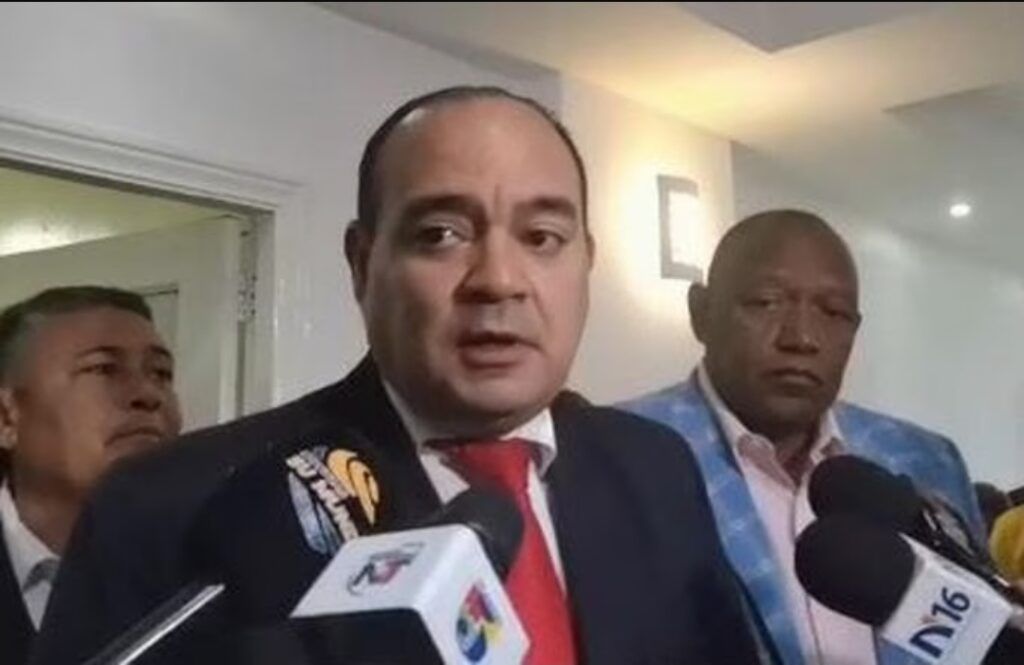 Miguel Surun Hernández anuncia aspiraciones a la Alcaldía de Santo Domingo Este