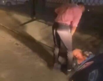 Mujer golpeada por hombre en vía pública está bajo protección de Policía Nacional. 