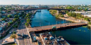 Reabren paso por el Puente Flotante