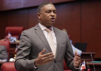 Yván Lorenzo pide investigación por desapariciones; no descarta red de tráfico de órganos