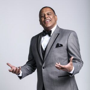 Internan a Wilfrido Vargas en una clínica de Colombia