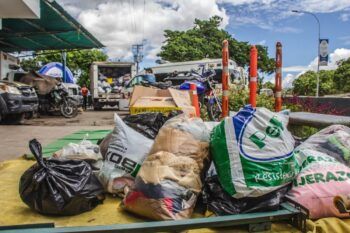 Haití dona alimentos para afectados por deslave en zona central de Venezuela