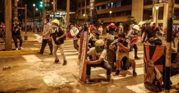 Suben a 20 los muertos por protestas en Perú