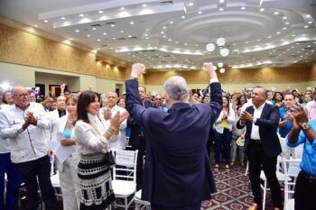 Miles de dirigentes PRM están regresando al PRD