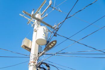 Edesur coloca transformadores en Independencia