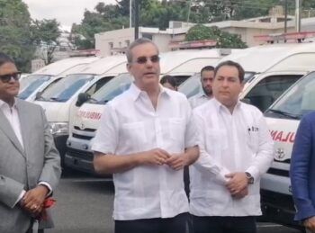 Abinader reitera llamado a disfrutar Navidad con prudencia