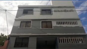 Muere hombre mientras pintaba un edificio en Herrera