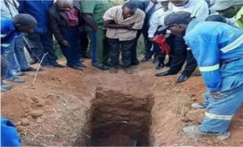 Pastor muere tras enterrarse vivo para resucitar al tercer día