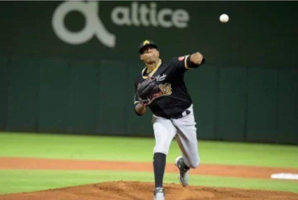 Águilas blanquean al Licey