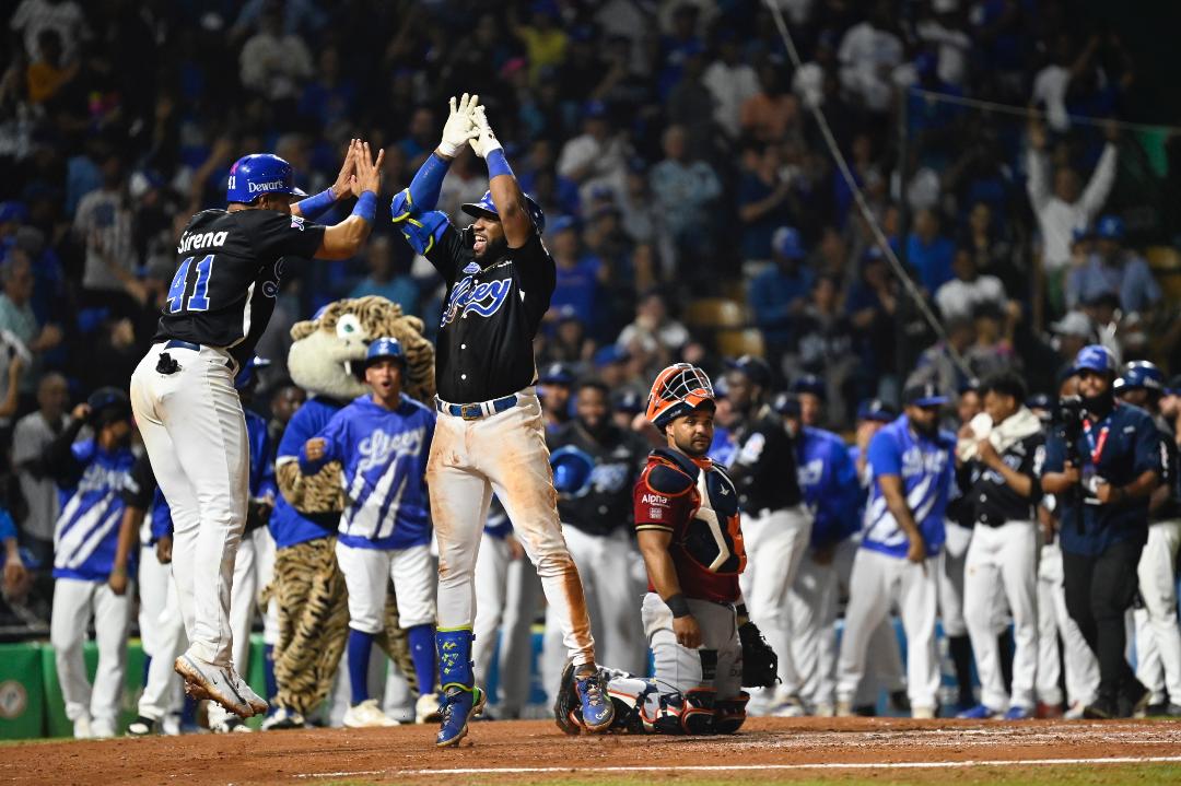 Estrellas y Tigres pasan a la final