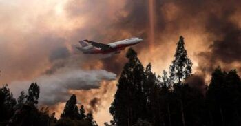 Así se cayó un avión que apagaba incendios en Chile