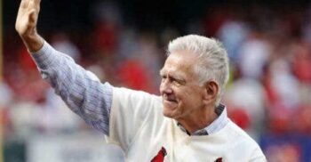 Muere Tim McCarver, dos veces ganador de la Serie Mundial