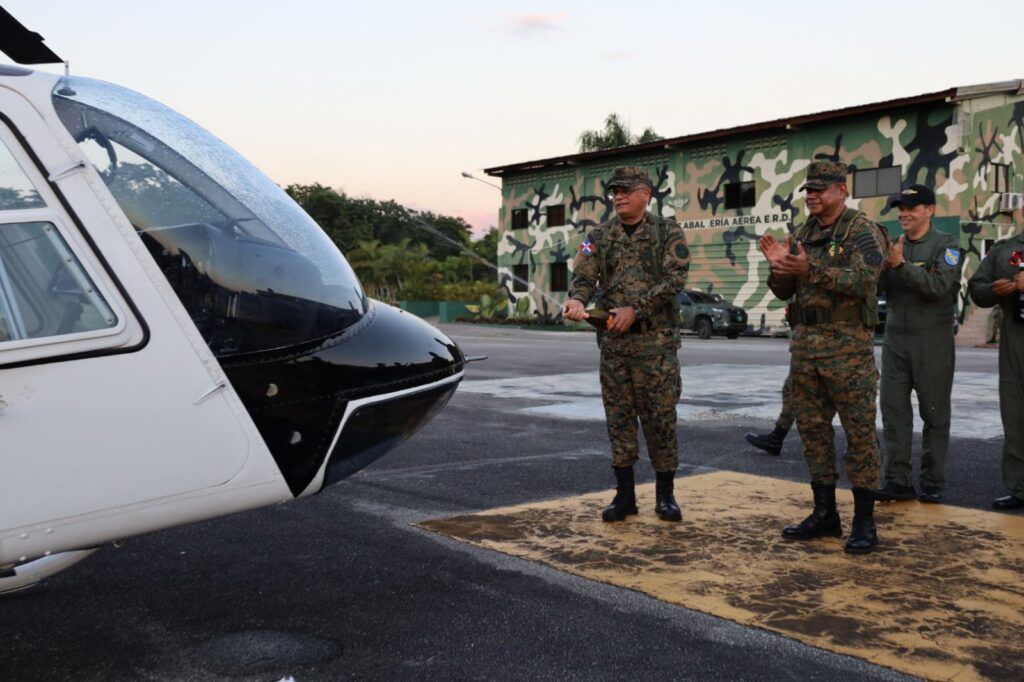 <em>Llegan al país dos nuevos helicópteros marca Bell modelo TH-67 para fortalecer la seguridad de la frontera</em>