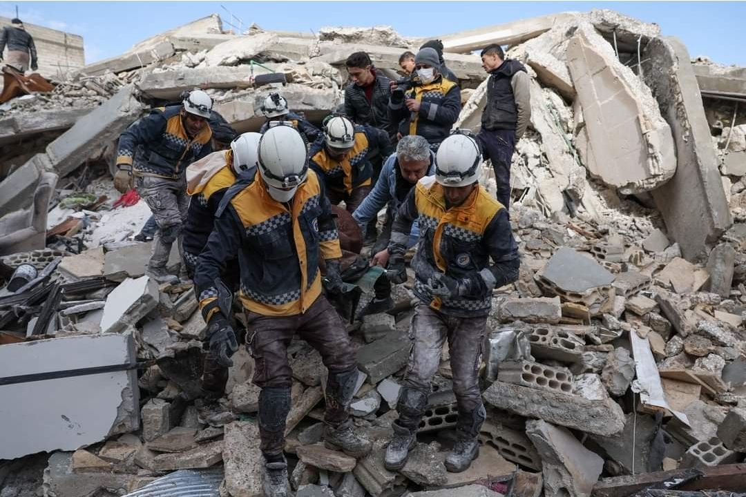 Aumentan a más de 7.200 los muertos a en Turquía y Siria