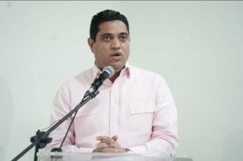 Alcalde Kelvin Cruz ordena investigar incidente en carnaval vegano