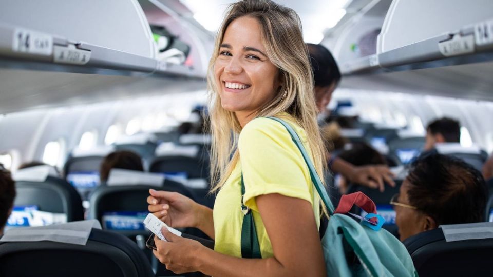 Nueve prendas que no debes usar cuando viajas en avión