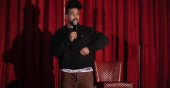 La Policía de NY persigue humorista dominicano