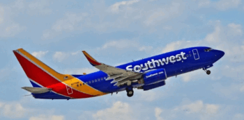 Pasajero tuvo que aterrizar un avión porque el piloto se desmayó en pleno vuelo