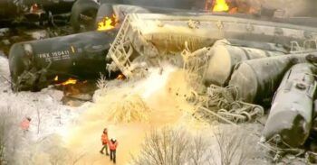 Se descarrila e incendia tren que transportaba materiales peligrosos en Minnesota