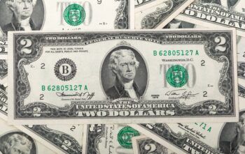 Algunos billetes de $2 dólares podrían valer hasta $4,500 dólares