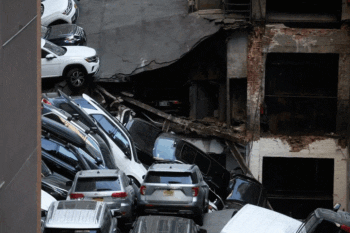 Un muerto y varios heridos tras el derrumbe de un estacionamiento en Nueva York