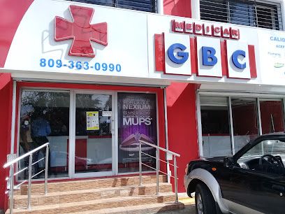 Matan seguridad durante atraco a farmacia GBC en autopista Duarte