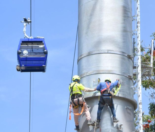 Usuarios se quejan en primer día de uso del teleférico de Los Alcarrizos