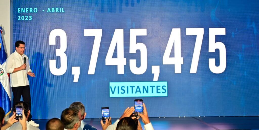 David Collado informa que han llegado 3.8 millones de visitantes en solo 4 meses