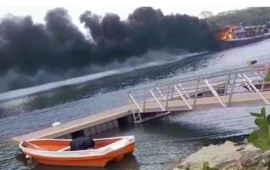 Incendio en el muelle de Puerto Plata