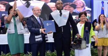 De “limpiabotas” a Lic. en Mercadeo