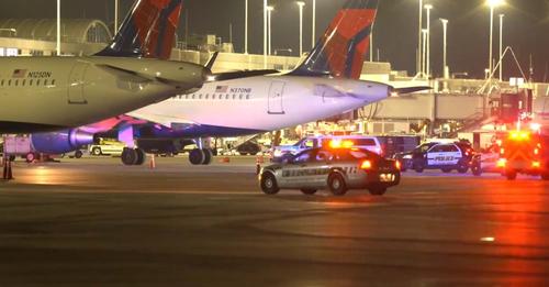 Empleado muere tras ser “succionado” por el motor de un avión