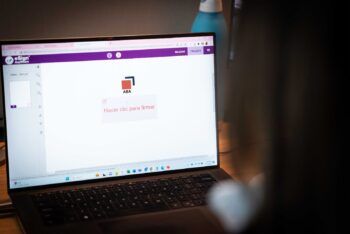 ABA anuncia proveerá servicios de firma digital; cuenta con validación nacional e internacionalCon este proyecto, la Asociación de Bancos ratificó la apuesta del sector bancario en la innovación y transformación digital, con el fin de mejorar la experiencia de los usuarios, eficientizar y agilizar los servicios y negocios, tanto en el sector financiero como en otras áreas productivas.