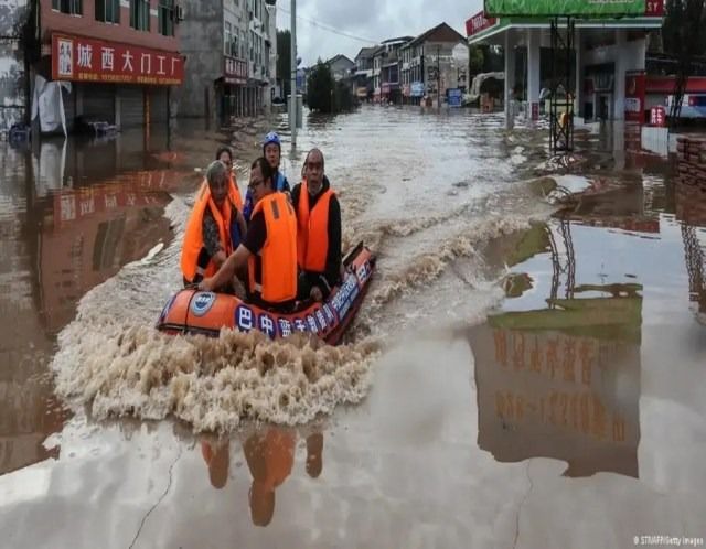 5 muertos y 3 desparecidos por inundaciones en China